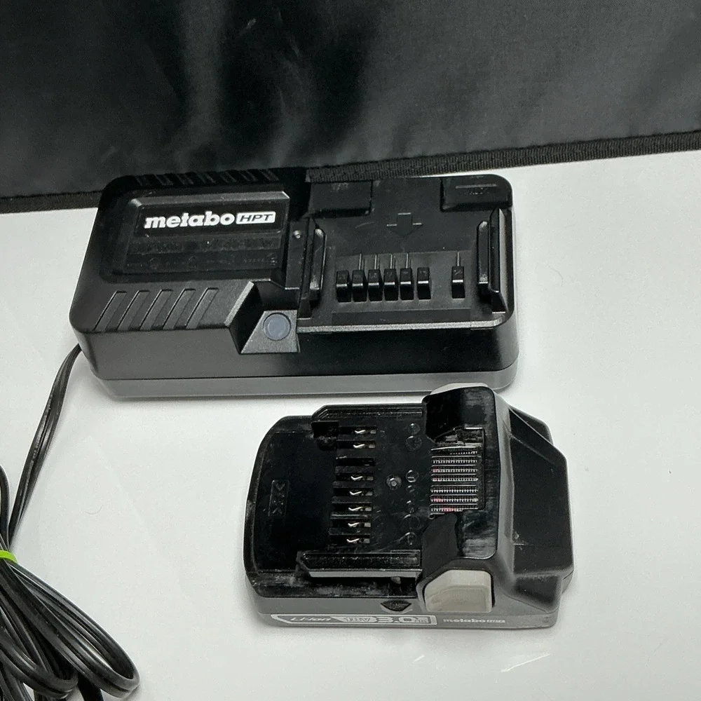 Metabo HPT BSL1830C 18V 3.0Ah Li-Ion Battery W. Charger UC 18YKSL